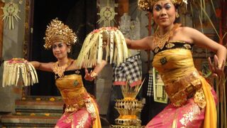 Pendet dance from Bali
