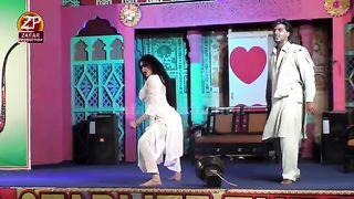 Aima khan New mujra mujra masti