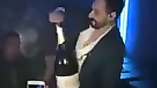 Ловкач или как все попили шампанского