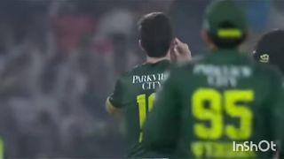 Shaheen Shah Afridi blowing attack