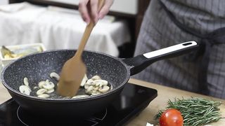 "British Bites: A Culinary Journey Through the Irresistible Flavors of English Cuisine!"