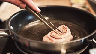 "English Eats Extravaganza: A Culinary Symphony of Irresistible Delicacies!"