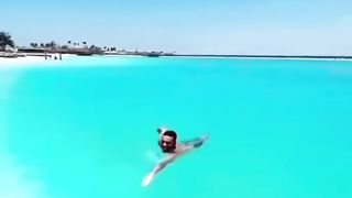ISSEI funny video ???????????? Winter Sea #shorts