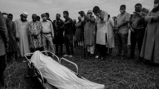 SAD, Beaten to death, TRISTE, golpeada hasta la muerte
