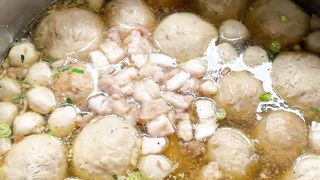 Baso viral yang murah pisan. Namanya baso vany di maps teh kalau ga salah.