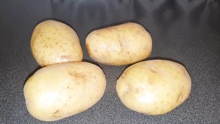 Recette facile Pommes de terre en robe des champs.