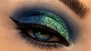 How To Blue Glitter Cutcrease