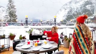 Breakfast in Igloo