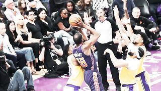 KD over 3 Lakers