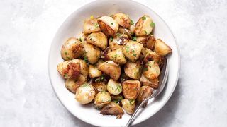 Fried Garlic Potatoes