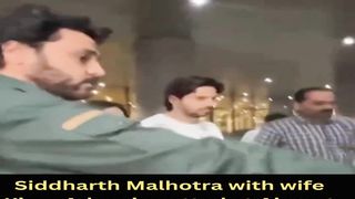 Siddharth Malhotra with wife Kiara Advani spotted at Airport #siddharthmalhotra #kiaraadvani #short #shorts #trending #viral #bollywood #viralshorts