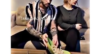 Larka To Larka Mugar Larki Bhe Kam Nai