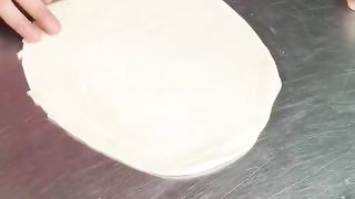 Kolkata Kathi Rolls???????? Best Kathi Rolls in Delhi #shorts #streetfood #kathiroll #food