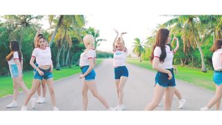 song booom booom,momoland