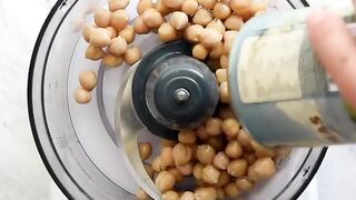 Avocado Hummus