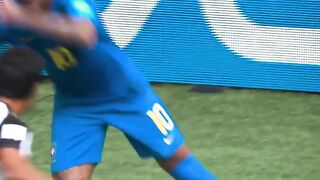 OUTRAGEOUS  skill of NEYMAR ????????