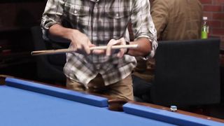 The smoothest moves in Billiards history ????