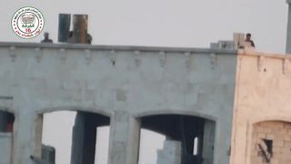 Syrian Civil War | FSA 16th Division Hell Cannon Team Engages SAA Rooftop Position | Alepp | RCF