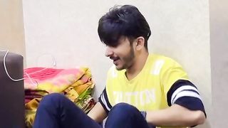 Bachey Say Kitny Muhabat Kartay