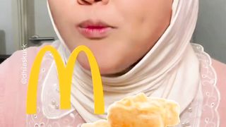 CHICKEN NUGGET