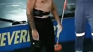 Unbelievable!_Anatoly_pranks_guy_by_doing_impressive_deadlifts._#anatoly_#anatolypranks_#prank(360p).