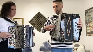 Filipe Oliveira with his student playing a beautiful Vira.
