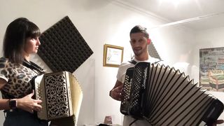 Ana Martins and Filipe Oliveira playing this beautiful Vira.