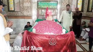 Bulleh Shah 's Life story & Biography