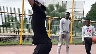 Quand tu fais les équipes au shoot