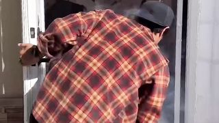 He got SPOOKED ????