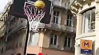 On note des inconnus au basket ????????
