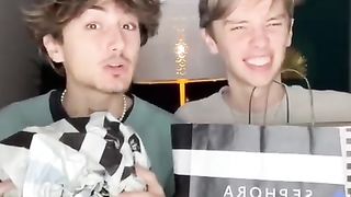 5 MIN POUR SE FAIRE UN CADEAU (il a été choqué).