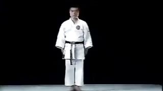 Performing the kata Heian Godan from Shitoryu style karate