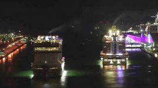 Cruises Dance at Port Miami