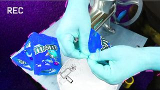 EXPERIMENTE M&M Candy VS MOEDOR DE CARNE
