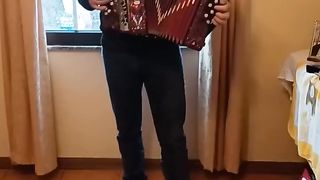 A beautiful modinha very well played by Manuel Silva.