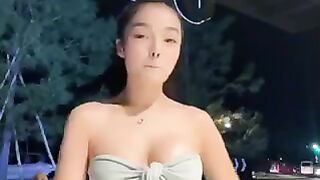 Click ads for more sexy videos
