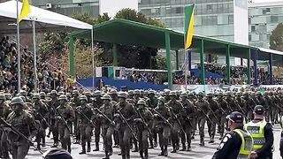 Exercito sai nas ruas !