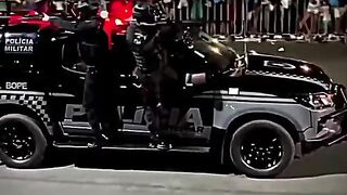 POLICIA