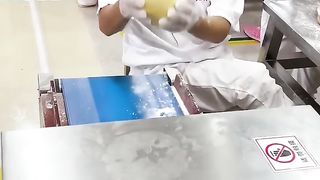 Enak bener ni kerjanya