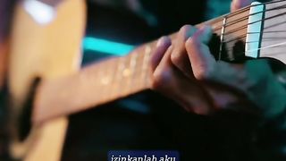Cinta seorang biduan
