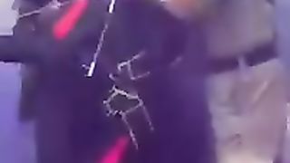 آسمان سے گرا اور مہمان خصوصی پر اٹکا