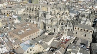 Viva Espana : a journey  throught the heart of spanish culture