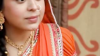 नन्हे कान्हा ने फसाया अपने षड्यंत्र में यशोदा मैया को.