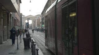 Viva Italia : a cinematic  Tour of Culture and charm