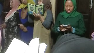 Ibu ibu bersholawat
