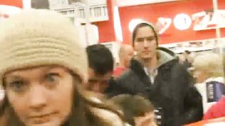 Black Friday shoppers go crazy 4
