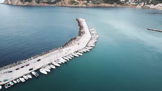 "Greece in Focus: A Visual Expedition Beyond the Postcards"