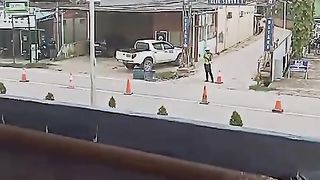 Jalankan pak polisi