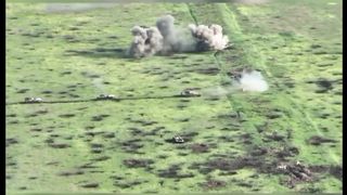 Ukraine Russia War | Failed Russian Armored Attack: Mines and Artillery | Pervomaiske, Don | RCF